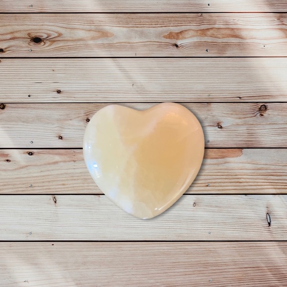 Heart Shaped Yellow Calcite Meditation Palm Stone - Picture 2 of 4